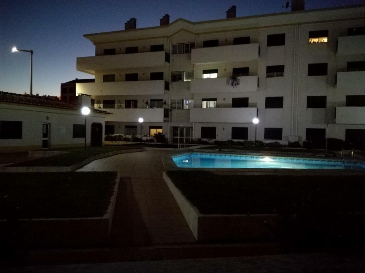 Peniche Art House Apartment Bagian luar foto
